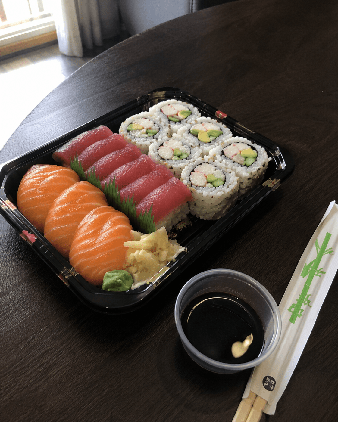 Raw phone photo of nigiri set